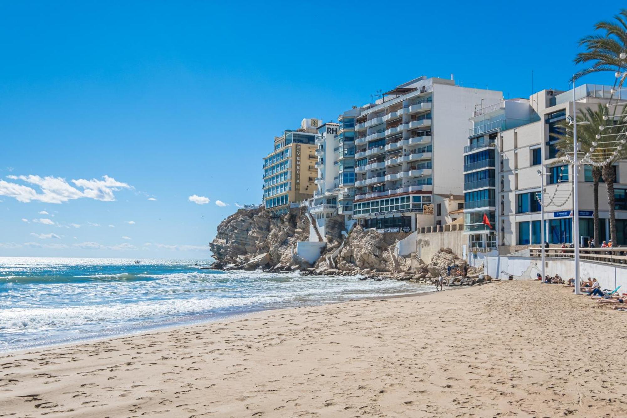 Apartamentos El Castell Benidorm Old-Town Exterior photo
