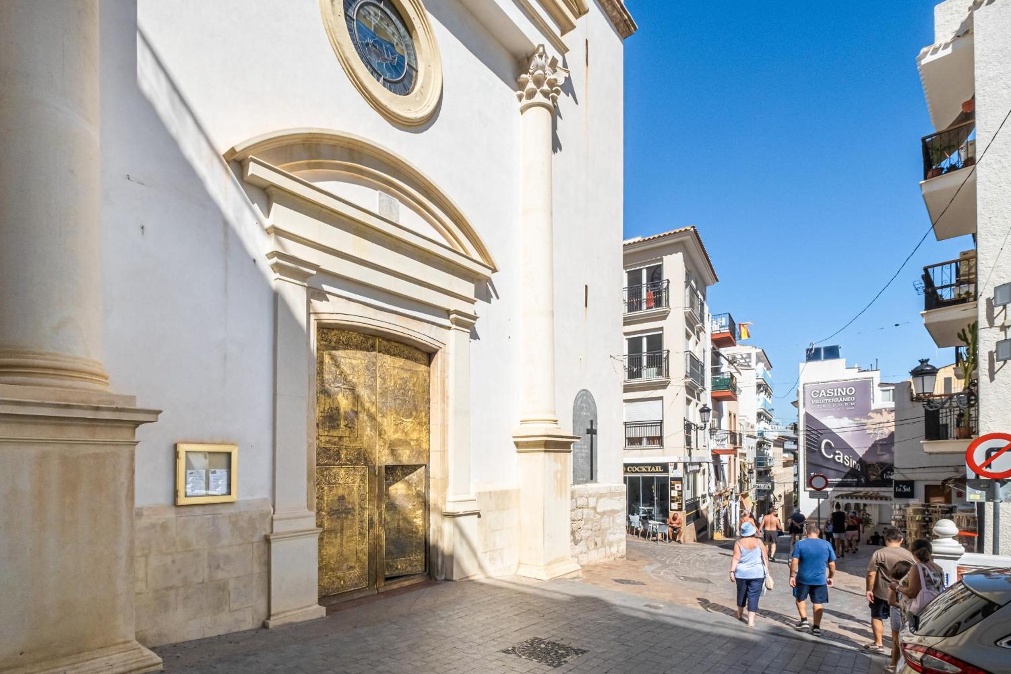 Apartamentos El Castell Benidorm Old-Town Exterior photo
