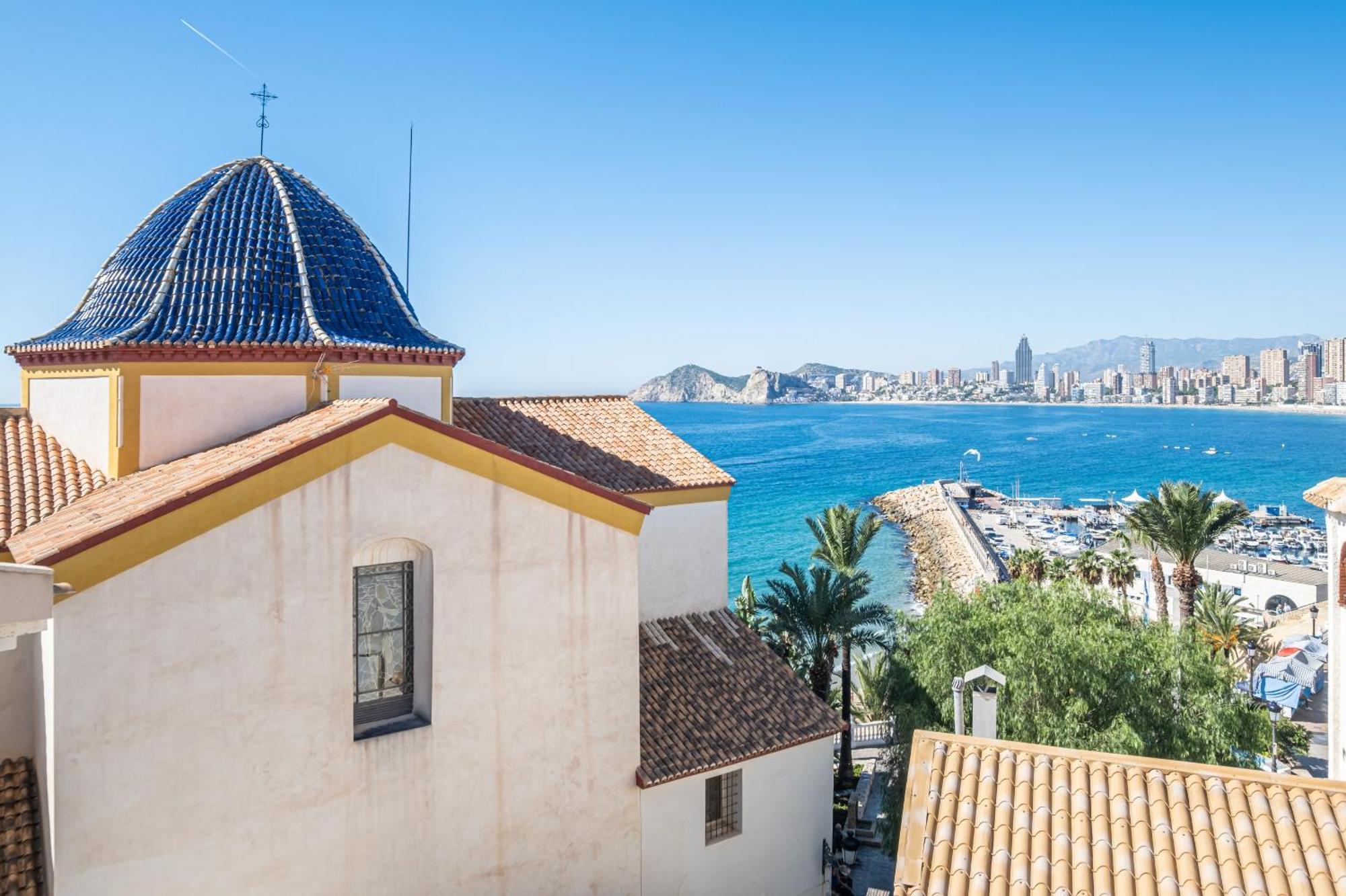 Apartamentos El Castell Benidorm Old-Town Room photo